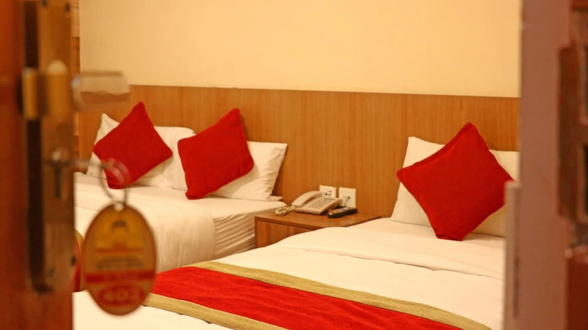 Hotel Airport Holiday كاتماندو